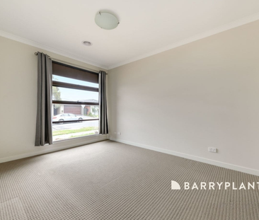 Family Comfort and Convenience in a Prime Location - Photo 4