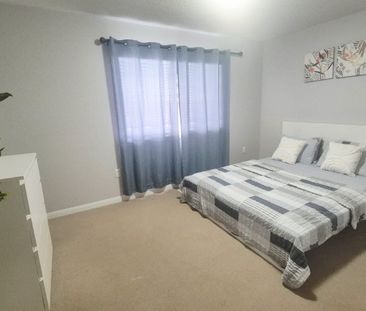 For Lease - 2439 Springforest Drive, Oakville, Ontario - Photo 5