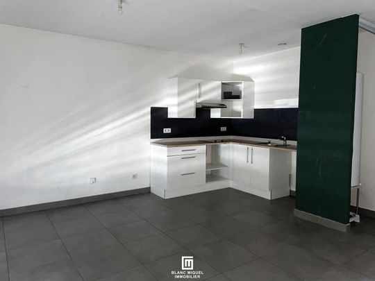Location Appartement 3 pièces 50m² BORDEAUX 33800 - Photo 1