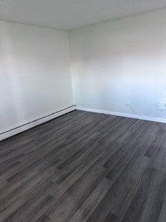 Evergreen Manor - Photo 1