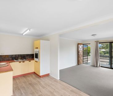 PEACEFUL FAMILY LIVING IN A QUIET KALLANGUR LOCATION - Photo 5