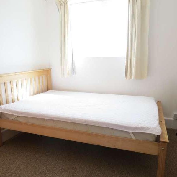 Bedroom Detached House In Winton, BH9 - Photo 1