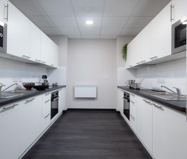 Studio to rent - Photo 5