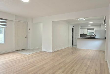 11166 80 Avenue, Delta - Photo 4