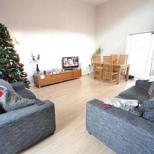 Betsham Street, Hulme, Manchester, M15 - Photo 1