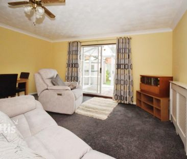 3 bedroom semi-detached house to rent - Photo 2