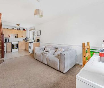 Windermere Close, Egham, TW20 - Photo 4