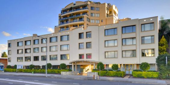 Central Hornsby Living - Photo 3