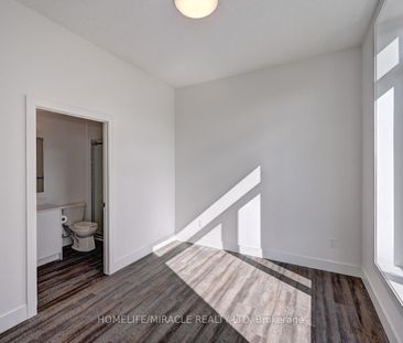 For Lease - 107 Rogers Street, Waterloo, Ontario - Photo 6