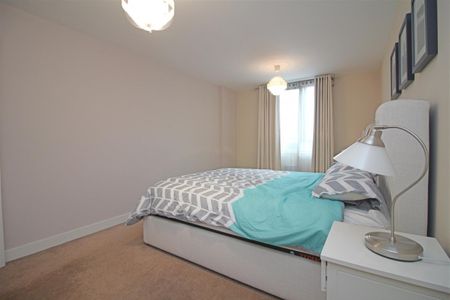 1 Bedroom Flat To Let - Photo 4