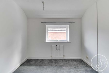 Shadwell Lane, Shadwell, Leeds - Photo 4