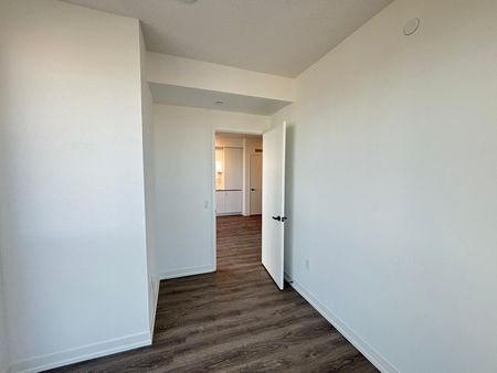 For Lease - 8 Interchange Way Unit# 2706, Vaughan, Ontario - Photo 2