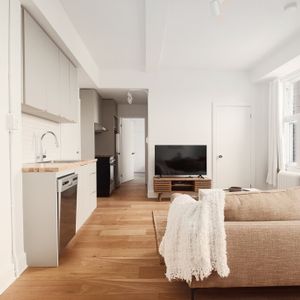 Château St-Louis 4 ½ Entièrement Meublé à Louer Montcalm / Saint-Sacrement Juillet 2026 - Photo 3