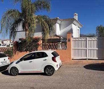 Alquiler de casa o chalet independiente en Urbanización Cerro del Á... - Photo 3