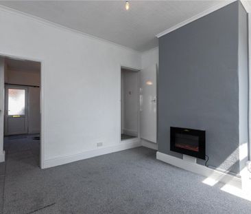 Dimsdale View East, Newcastle, Staffordshire, ST5 - Photo 4