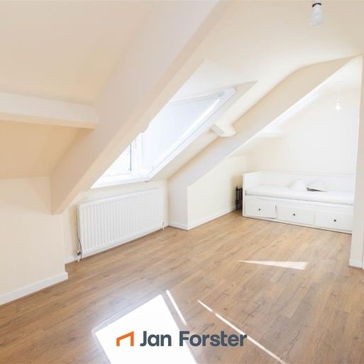 3 Bedroom Maisonette - Photo 1