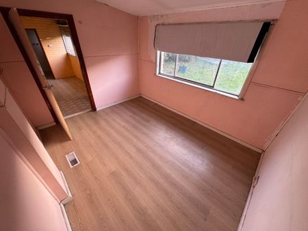 A charming family home that combines comfort and convenience - Photo 5