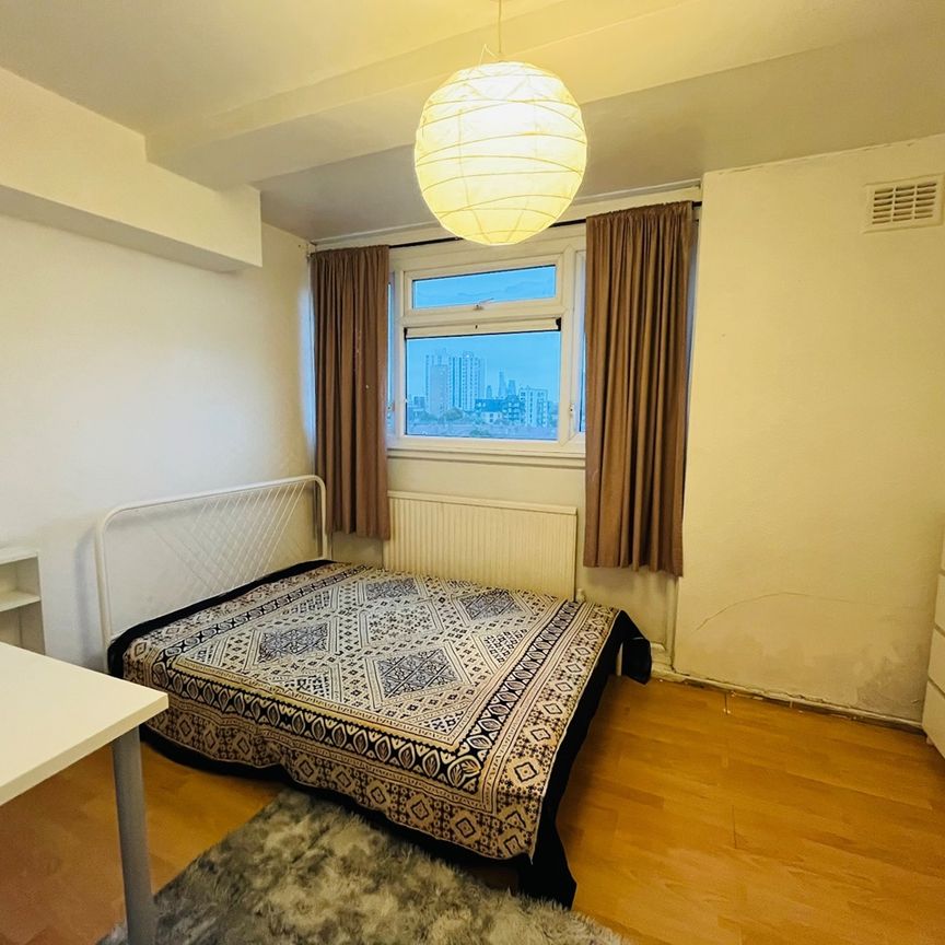 3 Bed Flat, Duffel House, SE11 - Photo 1