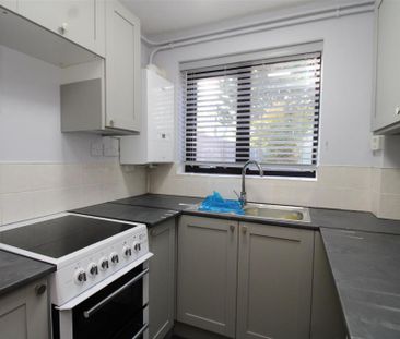 1 bedroom end of terrace house to rent - Photo 2