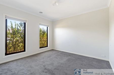 Family home in popular Cornerstone Estate! - Photo 2