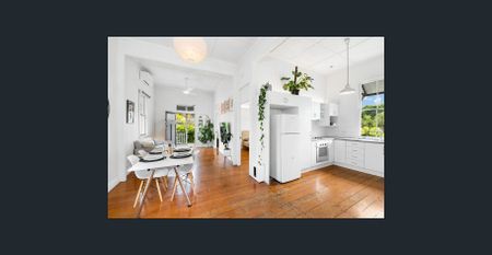 Modern Comfort Meets Classic Charm in Norman Park - Photo 4