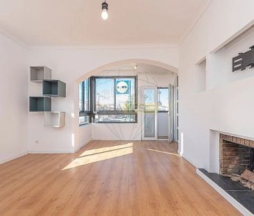 Apartment T1 in Carcavelos e Parede, Cascais - Photo 1