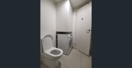 3 BEDROOM APARTMENT NEXT to VIC Market - Photo 4