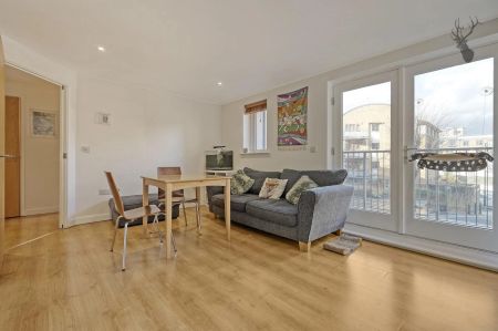 2 Bedroom Apartment - First Floor - Photo 5