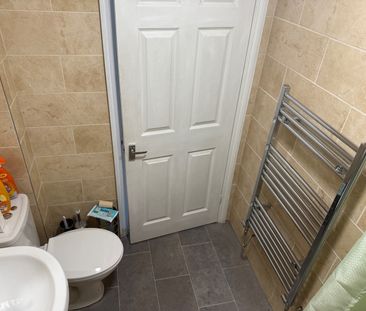 1 Bed Semi-Detached House, Windsor Walk, LU1 - Photo 6