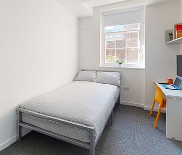 Flat 1, 66 Mount Pleasant, University Campus - Photo 3