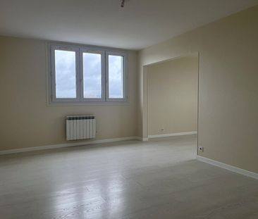Location Appartement 5 pièces 90m² - Photo 3