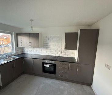 2 bedroom terraced house to rent - Photo 3