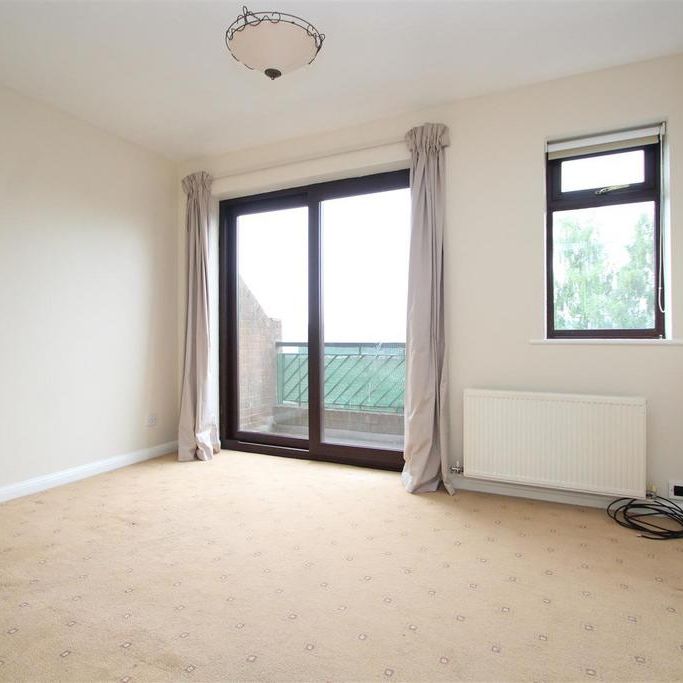 2 bedroom end of terrace house to rent - Photo 1