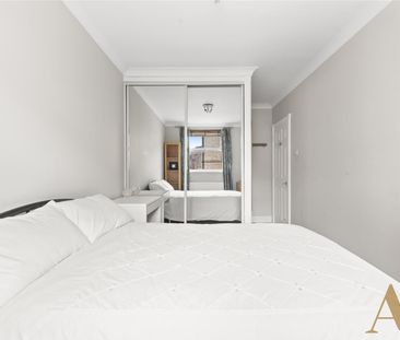 Dock Street, London - Photo 5