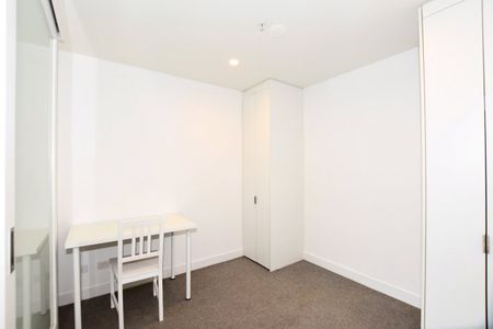 1709/28-44 Bouverie Street - Photo 4