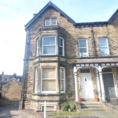 2 bedroom apartment to rent - Photo 3
