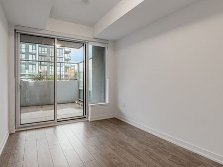 For Lease - 333 Sunseeker Avenue Unit# 110, Innisfil, Ontario - Photo 3