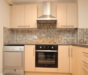 Chapelle Crescent, Tillicoultry - Photo 3