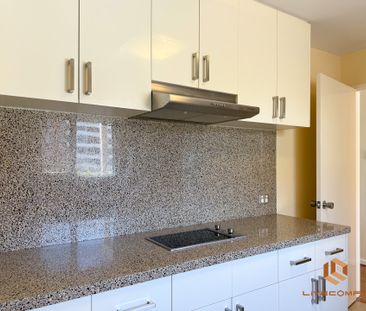 South Perth - Photo 2