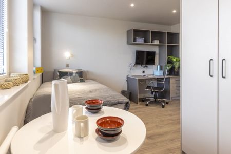 Pannell House - Photo 3