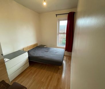 Room in a Shared House, Claremont Road, M14 - Photo 2