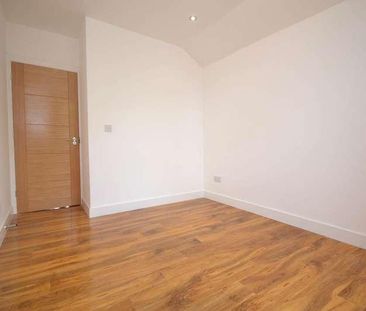 Grange Avenue, Reading, RG6 - Photo 4