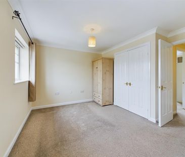 Tunbridge Way, Emersons Green, Bristol, BS16 - Photo 5