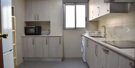 Carrer Sants Just i Pastor, Valencia, Valencian Community 46021 - Photo 3