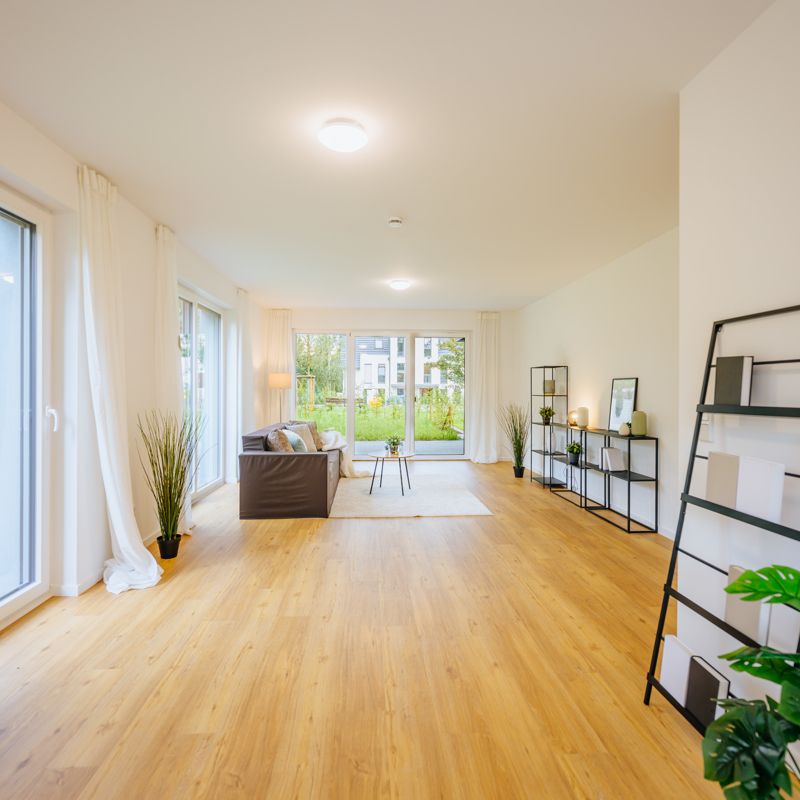 Neubau-Terrassenwohnung mit Garten und Stellplatz! - Photo 1