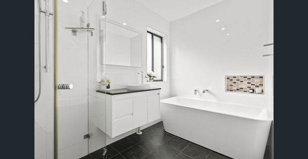 35 Parkview Avenue, Picnic Point, NSW 2213 - Photo 1