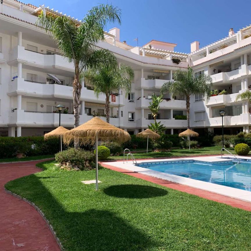 Atico en alquiler en Torremolinos - Photo 1