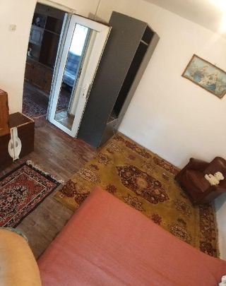 Închiriez casa la curte - Photo 1