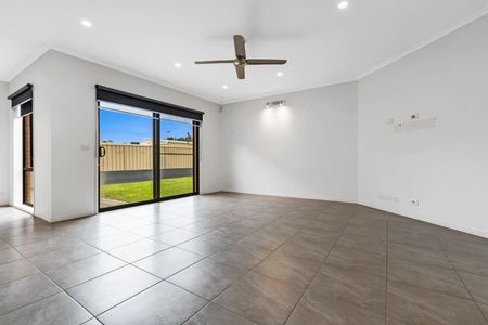 Home For Rent - Photo 4