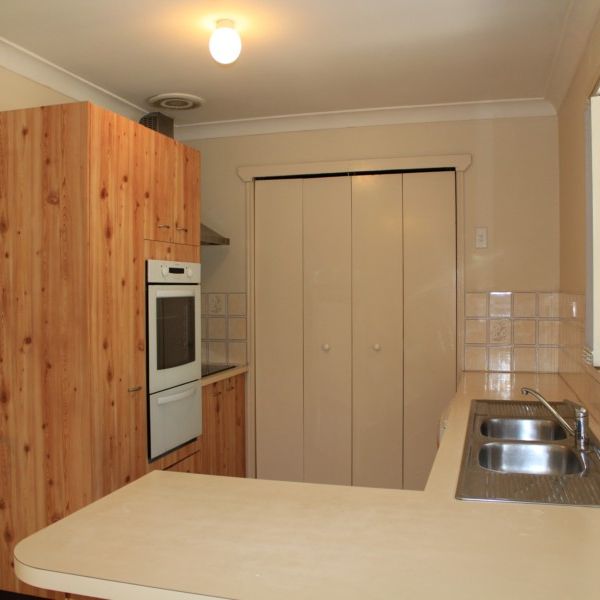 74 GARRO STREET, Sunnybank Hills QLD 4109 - House For Rent | Domain - Photo 1